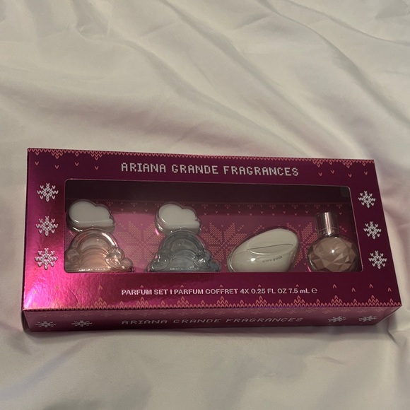 Ariana Grande Other - Ariana Grande Fragrance Set - Pink, White, and Silver